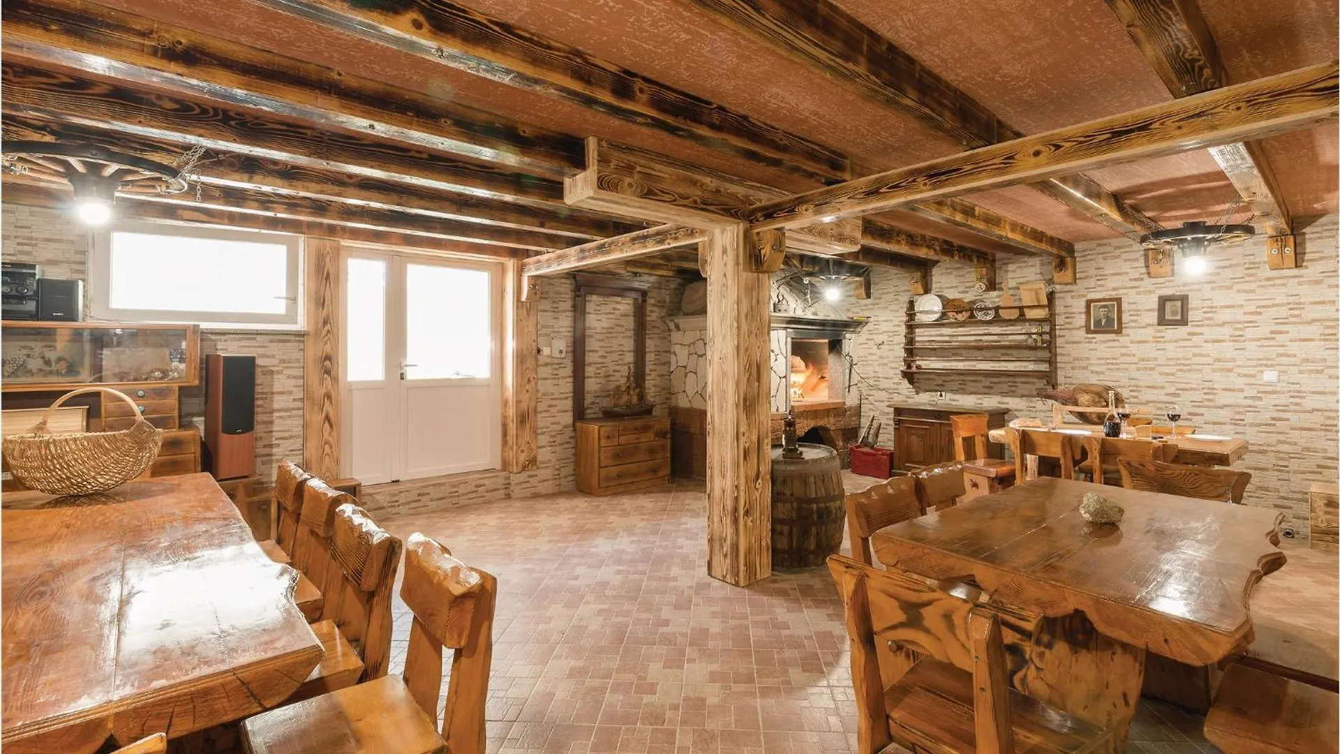 Nice Apartment In Povljana With House Sea View